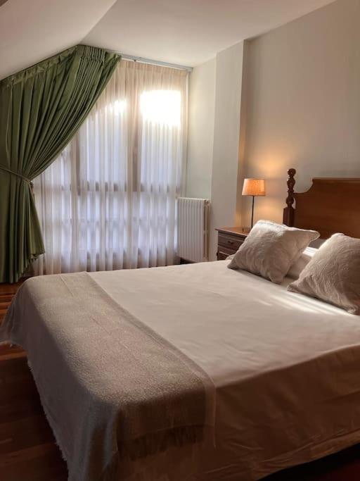 Duplex 122M2, 4 Dormitorios, 2 Banos Completos, Wifi 1Gb Mundaka Bagian luar foto