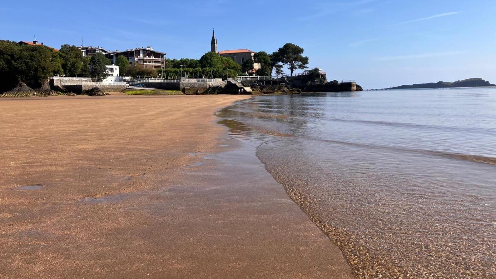Duplex 122M2, 4 Dormitorios, 2 Banos Completos, Wifi 1Gb Mundaka Bagian luar foto