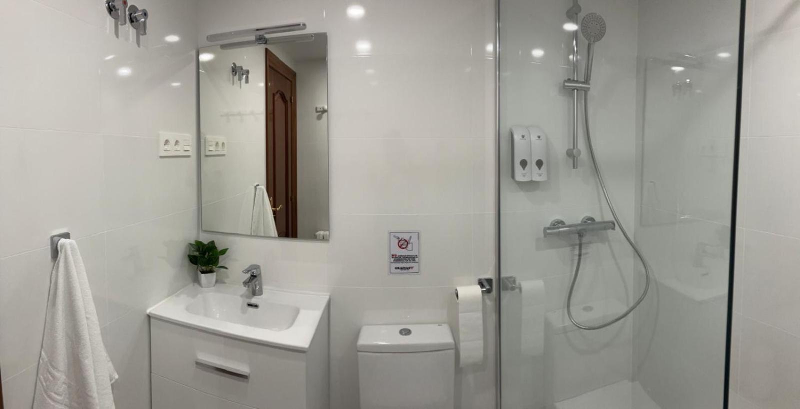 Duplex 122M2, 4 Dormitorios, 2 Banos Completos, Wifi 1Gb Mundaka Bagian luar foto
